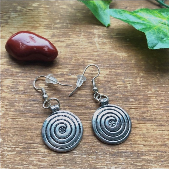 Jewelry - Silver Spiral Dangle Earrings